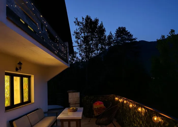 River's Song * 亚伊采